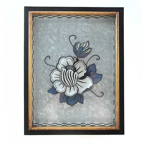 Avant-Garden Shadow Box – Lotus