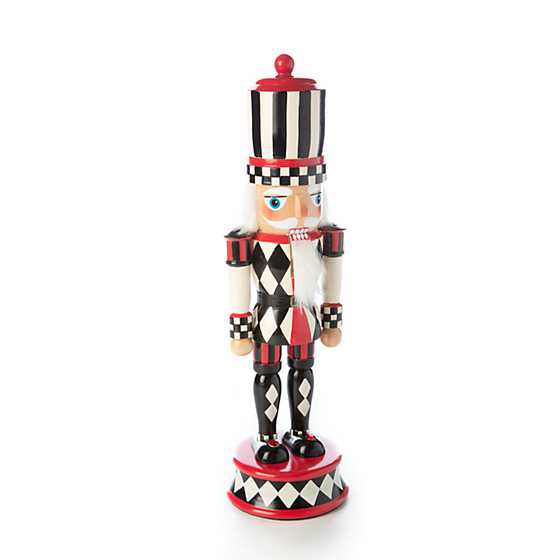 Checkmate Nutcracker