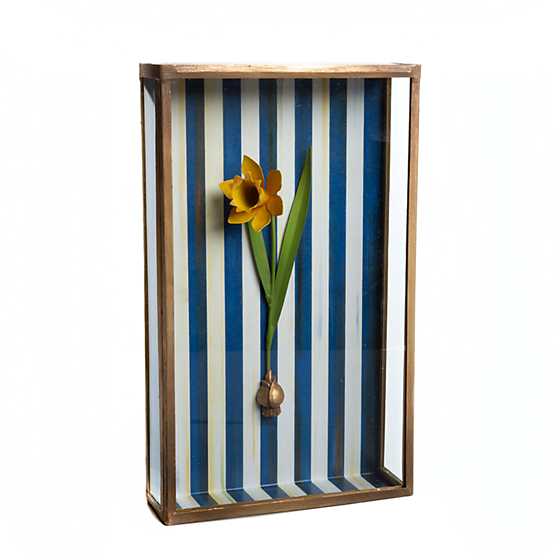 Daffodil Shadow Box