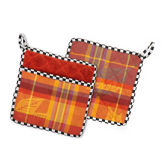 Falling Leaves Pot Holders – Set of 2