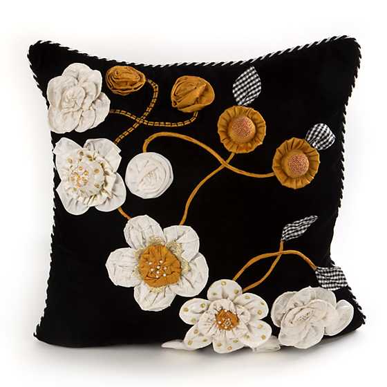 Gardenia Square Pillow