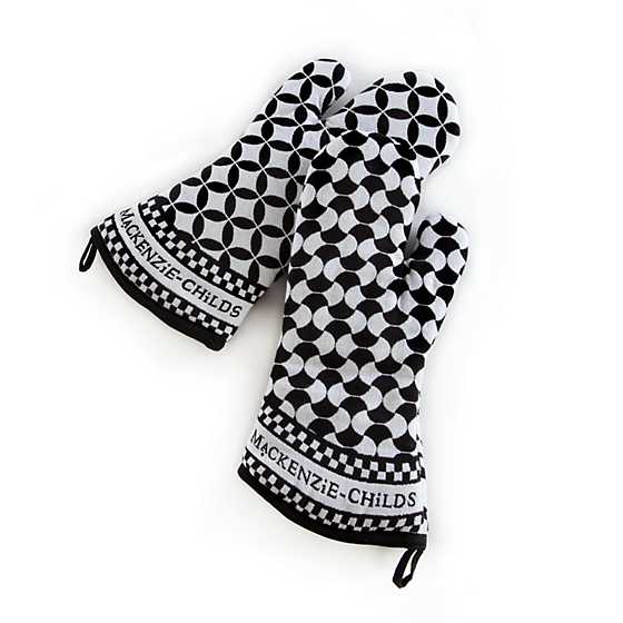 Geo Oven Mitts – Black – Set of 2